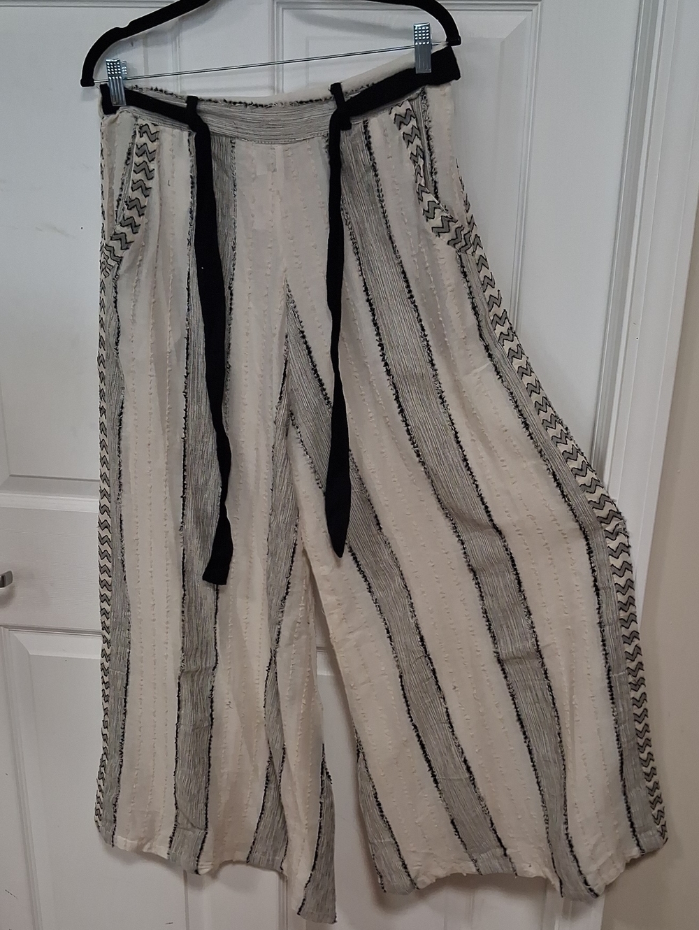 POL Cream and Black Striped Wide-Leg Pants